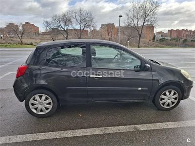 Usado Renault Clio II Rip Curl 85 CV (62 kW) 2008 Negro Berlina