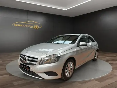 Käytetty Mercedes A180 Style 122 HP (89 kW) 2015 Harmaa Viistoperä