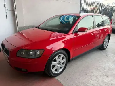 Käytetty Volvo V50