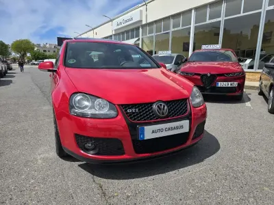 Usado VW Golf V GTI 200 CV (147 kW) 2008 Rojo Utilitario