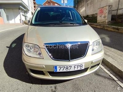 Usado Lancia Phedra 136 CV (100 kW) 2007 Beige Monovolumen