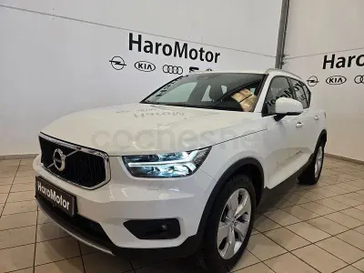 Käytetty Volvo XC40 Business Edition 163 HP (119 kW) 2019 Valkoinen Katumaasturi