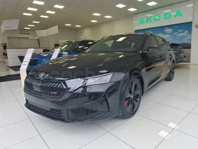 Ny Skoda Octavia RS 265 HK (194 kW) 2025 Svart Kombi