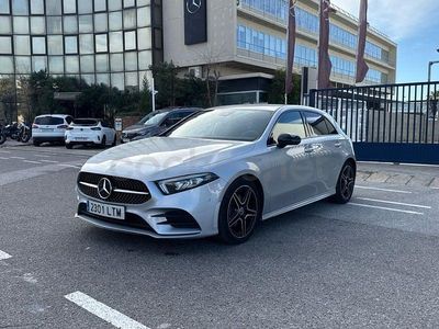 Usado Mercedes A180 116 CV (85 kW) 2021 Gris / plata Berlina