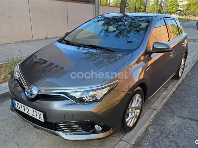 Usado Toyota Auris Hybrid
