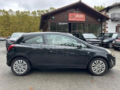Usado Opel Corsa Selective 101 CV (74 kW) 2013 Negro Utilitario