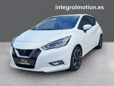 Używany Nissan Micra Acenta 92 KM (67 kW) 2021 Biały Hatchback