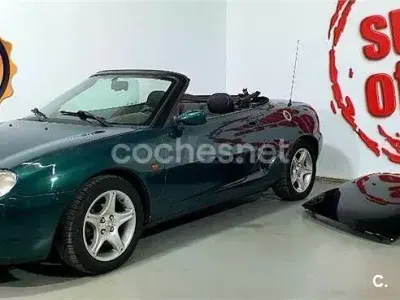 Usado MG F 120 CV (88 kW) 1999 Verde Descapotable