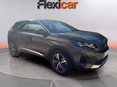 Usado Peugeot 3008 Allure 131 CV (96 kW) 2022 Gris SUV