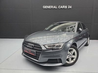 Usado Audi A3 S-Line 131 CV (96 kW) 2019 Gris / plata Berlina