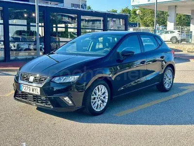 Usado Seat Ibiza FR 115 CV (84 kW) 2025 Negro Utilitario