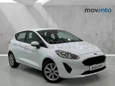 Usado Ford Fiesta Trend 85 CV (62 kW) 2018 Blanco Utilitario