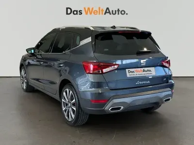 Usado Seat Arona FR 115 CV (84 kW) 2025 Gris SUV