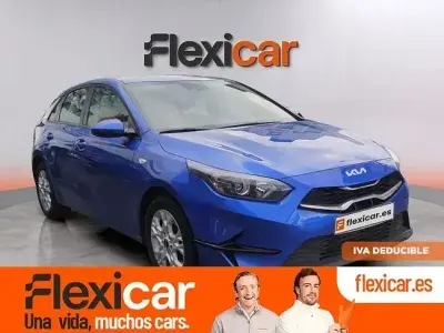 Usado Kia Ceed 100 CV (73 kW) 2022 Azul Utilitario