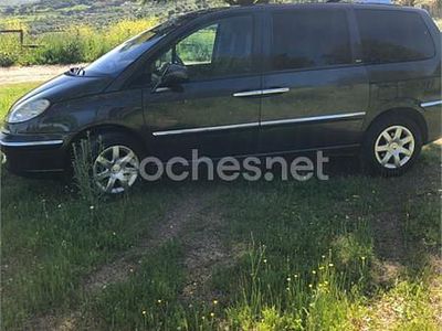 Usado Peugeot 807 Family 136 CV (100 kW) 2012 Negro Monovolumen