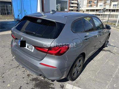 Usado BMW 118 150 CV (110 kW) 2023 Gris / plata Utilitario