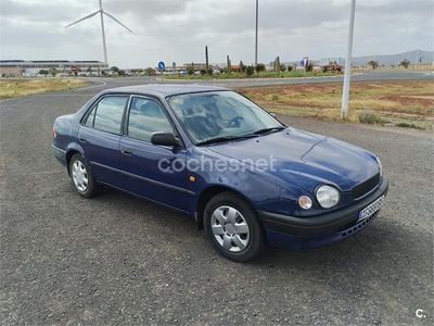 Usado Toyota Corolla Terra 110 CV (80 kW) 1998 Azul Berlina