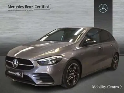 Usado Mercedes B200 150 CV (110 kW) 2021 Gris Utilitario