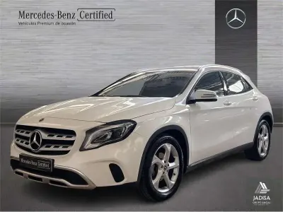 Usado Mercedes GLA200 136 CV (100 kW) 2018 Blanco SUV
