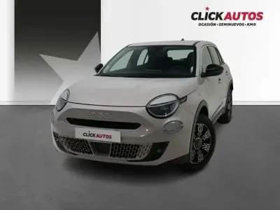Usado Fiat 600 101 CV (74 kW) 2025 Gris SUV