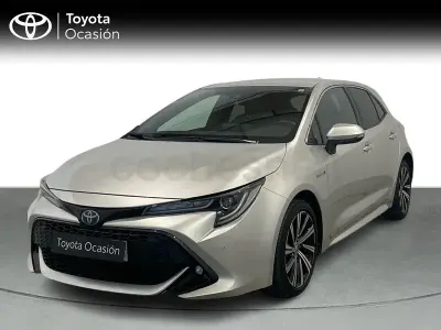 Usado Toyota Corolla Style 122 CV (89 kW) 2021 Gris / plata Berlina