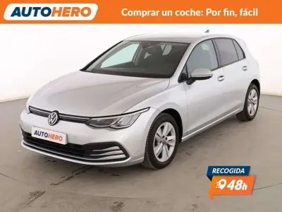Usado VW Golf VIII Life 131 CV (96 kW) 2020 Gris Utilitario