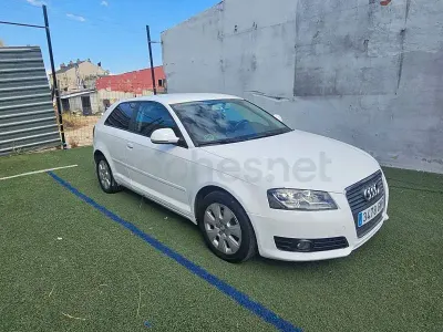 Usado Audi A3 Attraction 105 CV (77 kW) 2010 Blanco Utilitario