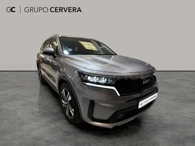 Usado Kia Sorento Plus 265 CV (194 kW) 2023 Gris / plata SUV