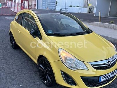 Usado Opel Corsa Color Edition 100 CV (73 kW) 2012 Amarillo Utilitario