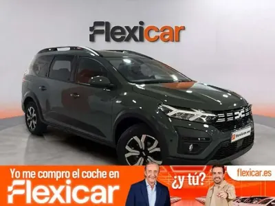 Usado Dacia Jogger Essentiel 101 CV (74 kW) 2023 Verde Monovolumen