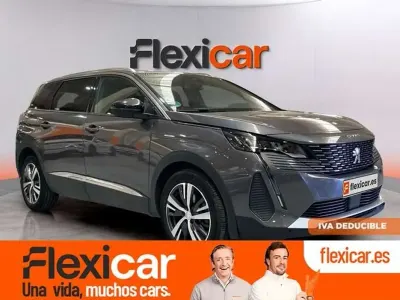 Usado Peugeot 5008 Allure 131 CV (96 kW) 2024 Gris SUV
