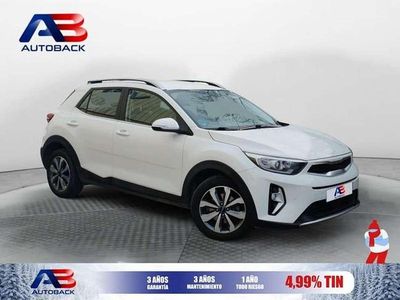 Usado Kia Stonic 101 CV (74 kW) 2022 Blanco SUV