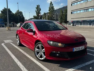 Usado VW Scirocco Edition 140 CV (102 kW) 2011 Rojo Coupe