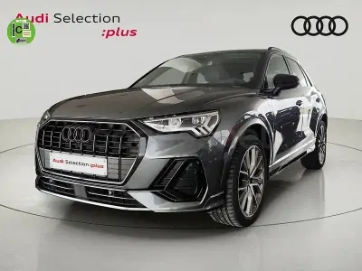 Usado Audi Q3 Ambiente 150 CV (110 kW) 2025 Gris / plata SUV
