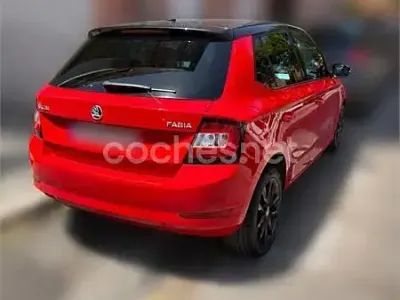 Usado Skoda Fabia 95 CV (69 kW) 2019 Rojo Utilitario