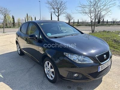 Usado Seat Ibiza Reference 85 HP (62 kW) 2010 Preto Sedan