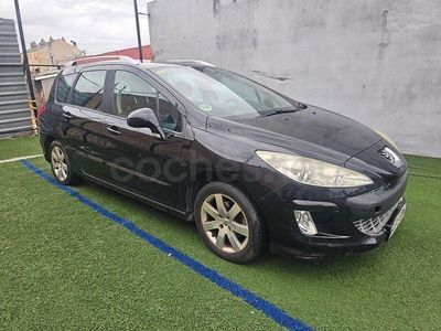 Usado Peugeot 308 SW Premium 110 CV (80 kW) 2008 Negro Familiar