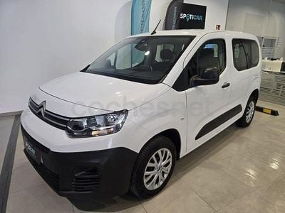 Usado Citroën Berlingo Live 102 CV (75 kW) 2023 Blanco Monovolumen