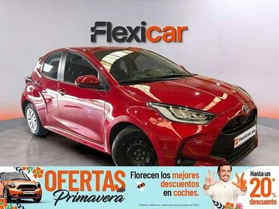 Usado Toyota Yaris Hybrid Active 116 CV (85 kW) 2023 Burdeos Utilitario