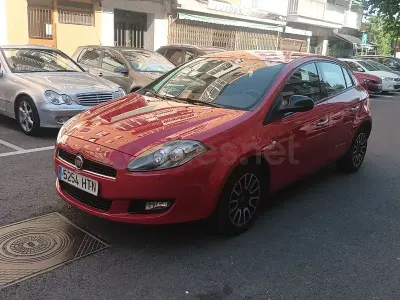 Usado Fiat Bravo Pop 105 CV (77 kW) 2013 Rojo Utilitario