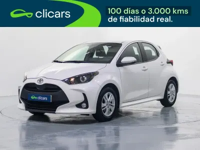 Käytetty Toyota Yaris Edition 125 HP (91 kW) 2022 Valkoinen Viistoperä