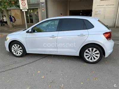 Usado VW Polo Sportline 95 CV (69 kW) 2018 Gris / plata Utilitario