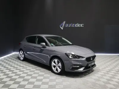 Usado Seat Leon Style 150 CV (110 kW) 2024 Gris Berlina