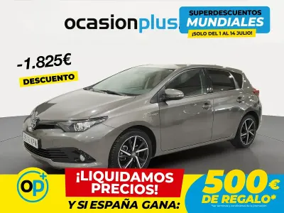 Usado Toyota Auris Hybrid Edition 136 CV (100 kW) 2018 Gris
