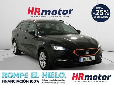Usado Seat Leon Style 116 CV (85 kW) 2022 Negro Familiar