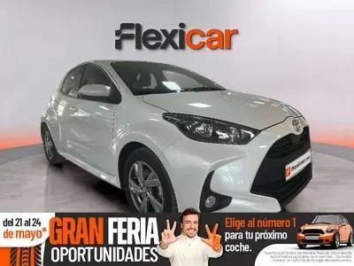 Begagnad Toyota Yaris Hybrid