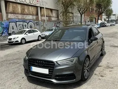 Usado Audi A3 Advanced 184 CV (135 kW) 2015 Gris / plata Berlina