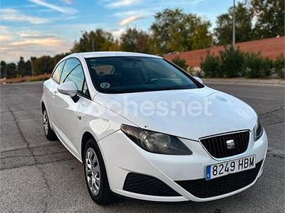 Usado Seat Ibiza SC Reference 75 CV (55 kW) 2011 Blanco Utilitario