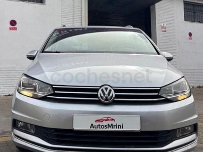 Usado VW Touran Advance 150 CV (110 kW) 2016 Gris / plata Monovolumen