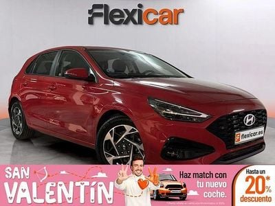 Usado Hyundai i30 120 CV (88 kW) 2024 Rojo Berlina